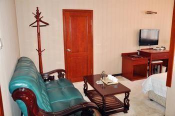 Dongfang Hotel Harbin Buitenkant foto